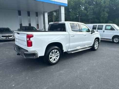 New 2026 Chevrolet Silverado 1500 LTZ w/ LTZ Premium Package AWD/4WD image 22