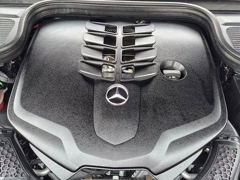 Used 2022 Mercedes-Benz GLS 580 4MATIC image 23