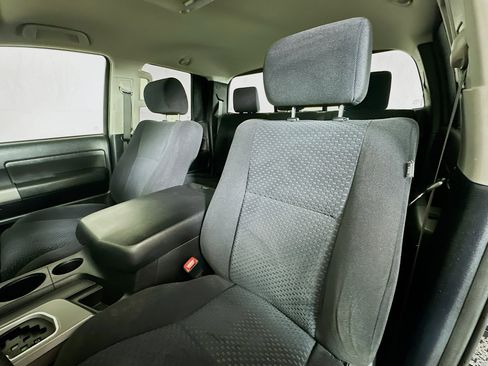 Used 2010 Toyota Tundra 4x4 Double Cab image 19