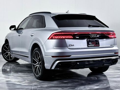 Used 2020 Audi Q8 Prestige w/ Prestige Package AWD/4WD image 11