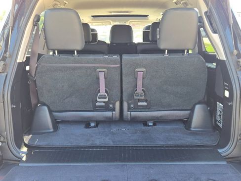 Used 2017 Lexus LX 570 4WD image 21