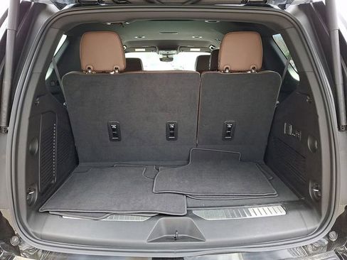 Used 2025 Chevrolet Tahoe High Country image 29