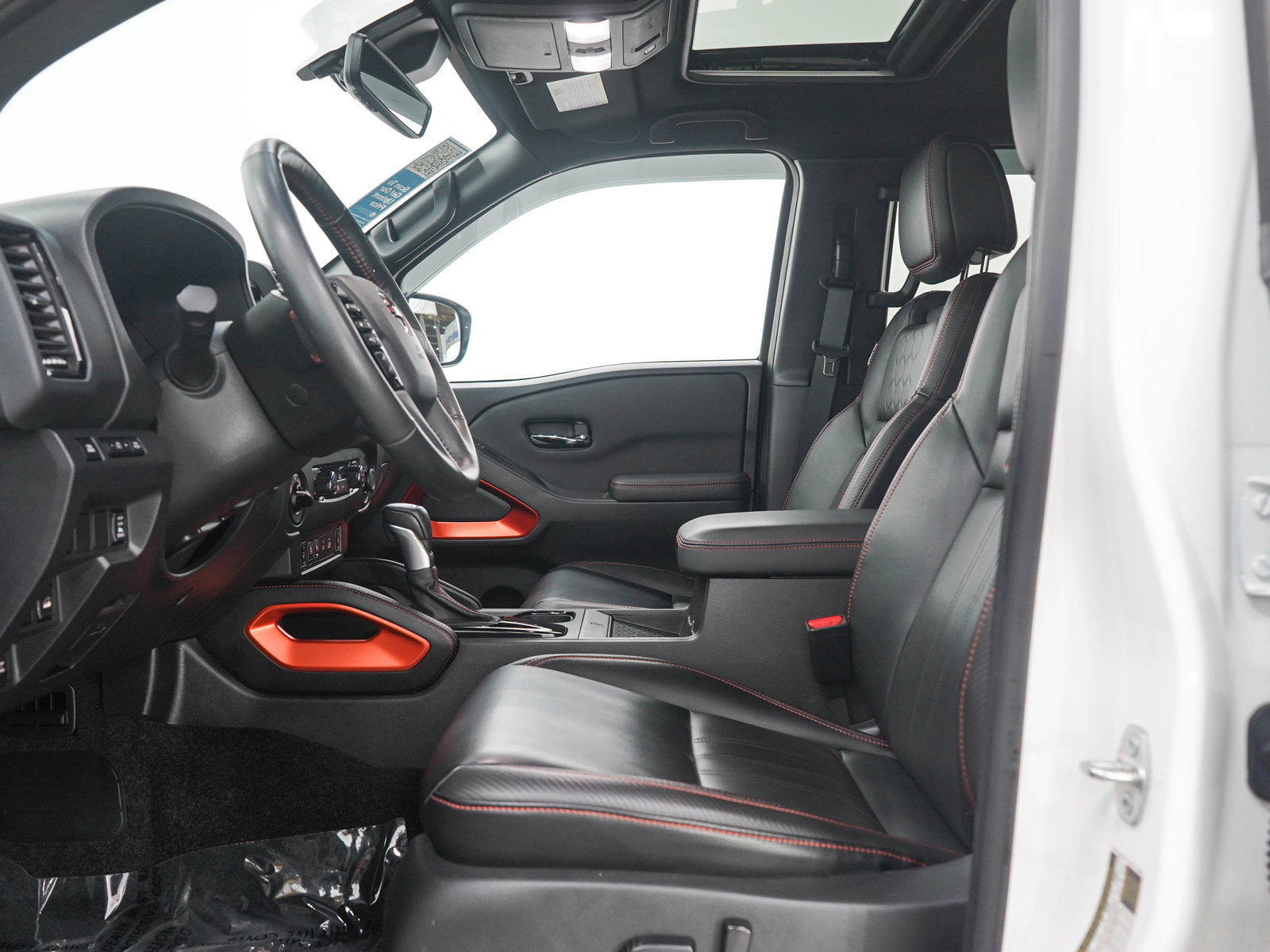 Used 2023 Nissan Frontier PRO-4X w/ Pro-4X Premium Package AWD/4WD image 23