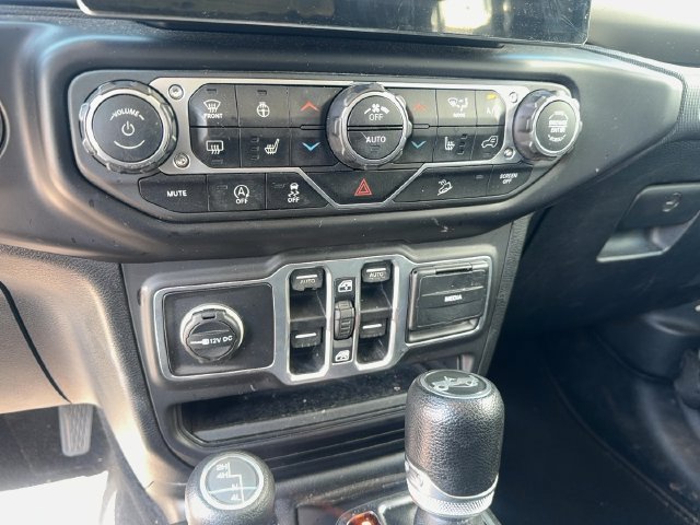 Used 2018 Jeep Wrangler Unlimited Sport S AWD/4WD image 17