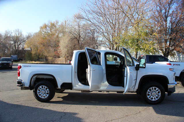 Used 2022 Chevrolet Silverado 2500 LT w/ Fleet Comfort Package AWD/4WD image 19