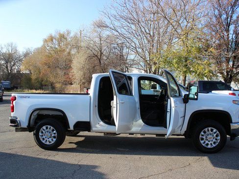 Used 2022 Chevrolet Silverado 2500 LT w/ Fleet Comfort Package image 19
