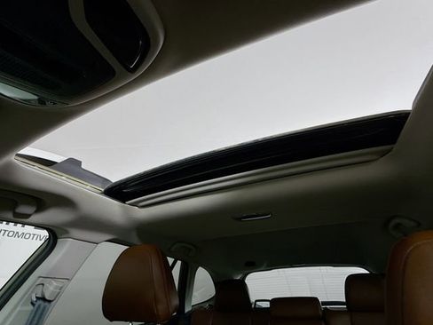 Used 2020 Subaru Outback Touring w/ Popular Package #2 image 23