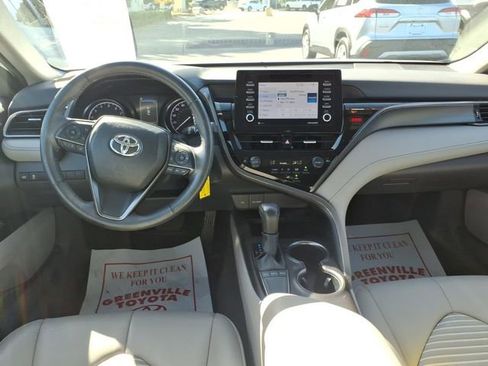 Used 2024 Toyota Camry SE FWD image 10