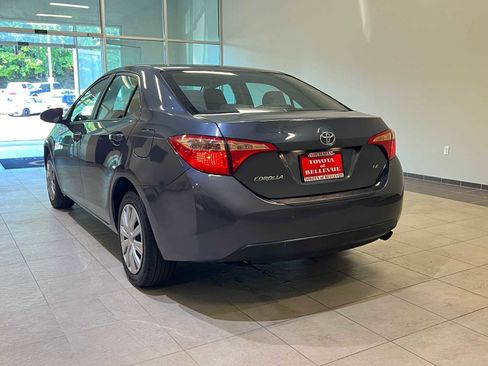 Used 2017 Toyota Corolla LE image 4