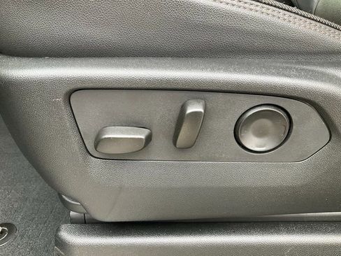 Used 2025 Chevrolet Tahoe High Country image 6