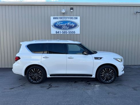 Used 2021 INFINITI QX80 Premium Select w/ All-Season Package image 6