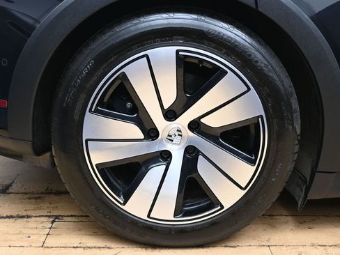 Used 2023 Porsche Taycan 4 Cross Turismo w/ Premium Package image 14