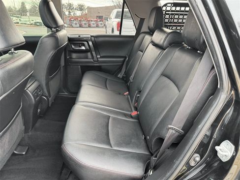 Used 2020 Toyota 4Runner Venture image 25