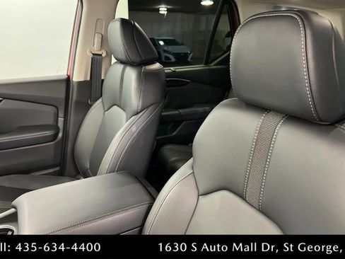 Used 2023 Honda Pilot Touring image 16