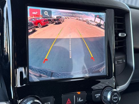 New 2026 RAM 1500 Express AWD/4WD image 17