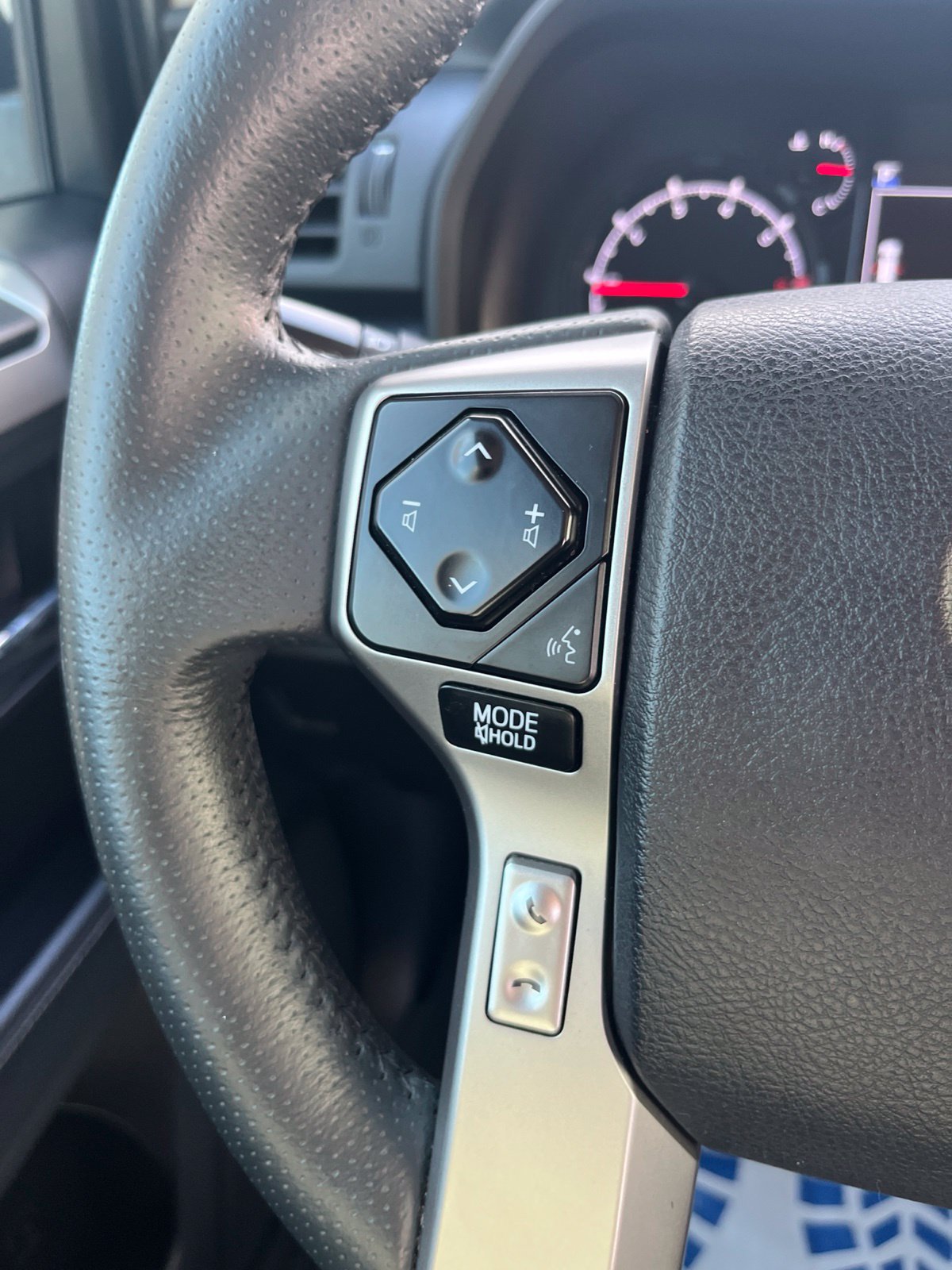 Used 2022 Toyota 4Runner SR5 Premium w/ Moonroof Package RWD image 20