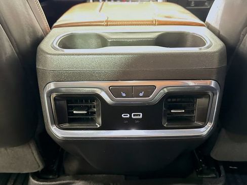 Used 2024 GMC Sierra 2500 Denali Ultimate AWD/4WD image 25