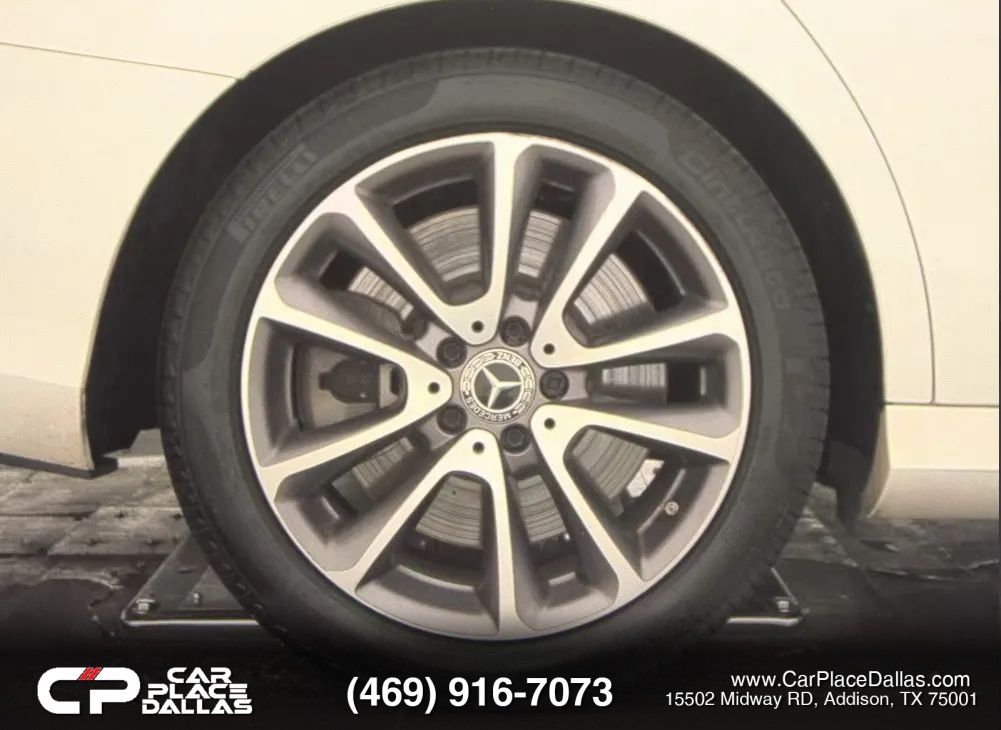 Used 2018 Mercedes-Benz E 400 4MATIC Sedan w/ Premium 2 Package (Q02) image 15