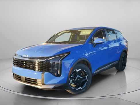 New 2026 Kia Sportage EX FWD image 2