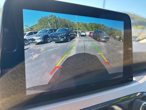 Used 2022 Ford Escape SE w/ SE Sport Appearance Package image 16