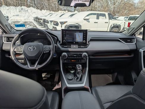 Certified 2020 Toyota RAV4 Limited image 22