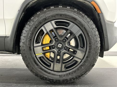 Used 2024 Rivian R1T Adventure Quad AWD/4WD image 11