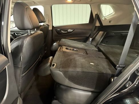 Used 2019 Nissan Rogue SL image 28