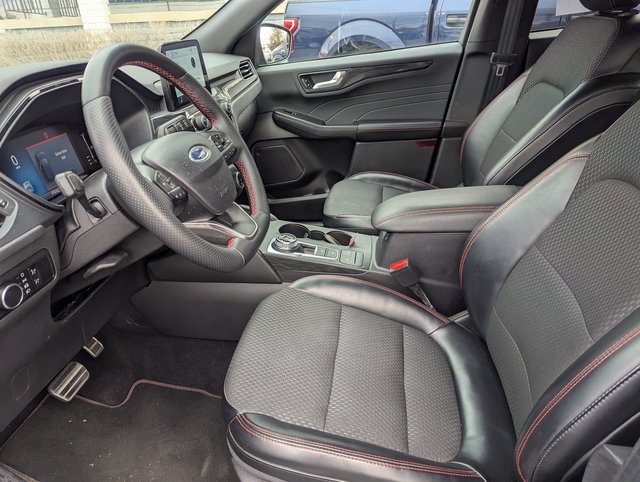 Used 2023 Ford Escape ST-Line AWD/4WD image 26