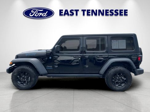 Used 2023 Jeep Wrangler Unlimited AWD/4WD image 6