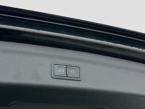 Used 2021 Audi Q3 2.0T Premium w/ Convenience Package image 31