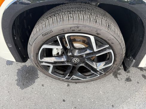 Used 2026 Volkswagen Tiguan SEL R-Line AWD/4WD image 15