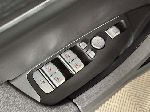 Used 2023 BMW X3 xDrive30i w/ Premium Package image 18