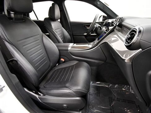 Used 2025 Mercedes-Benz GLC 43 AMG 4MATIC image 19