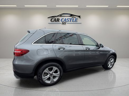 Used 2018 Mercedes-Benz GLC 300 4MATIC image 7