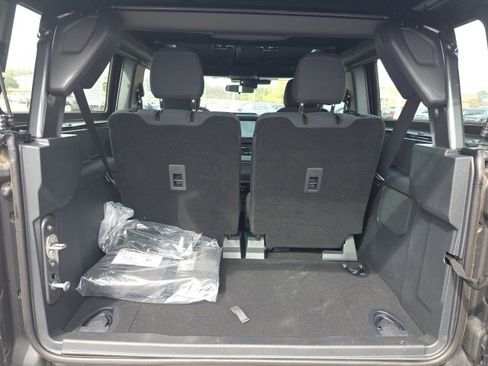 Used 2025 Ford Bronco 2-Door w/ Sasquatch Package image 11