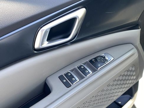 New 2026 Kia Carnival FWD image 11