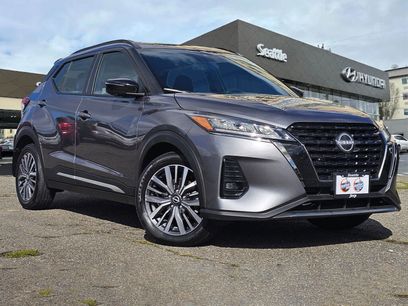 Used 2022 Nissan Kicks SR