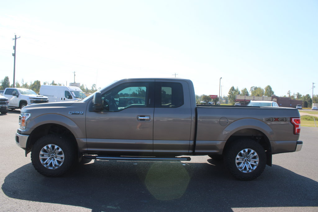 Used 2018 Ford F150 XLT w/ Equipment Group 302A Luxury AWD/4WD image 6
