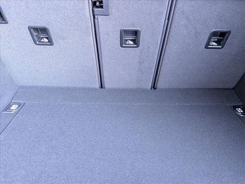 New 2025 Porsche Macan image 23