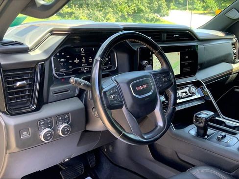 Used 2024 GMC Sierra 1500 AT4 w/ AT4 Preferred Package AWD/4WD image 15