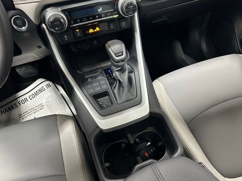 Used 2025 Toyota RAV4 XLE Premium image 37