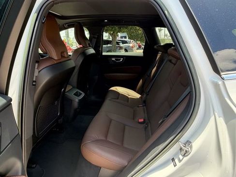 Certified 2023 Volvo XC60 B5 Plus FWD image 15
