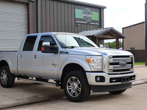 Used 2016 Ford F350 Platinum AWD/4WD image 1