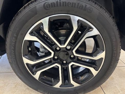 Used 2023 Jeep Compass Limited w/ Sun and Sound Group AWD/4WD image 19