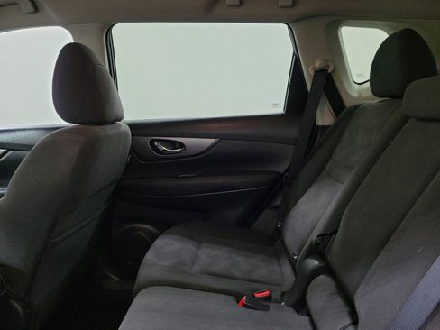Used 2016 Nissan Rogue SV AWD/4WD image 18
