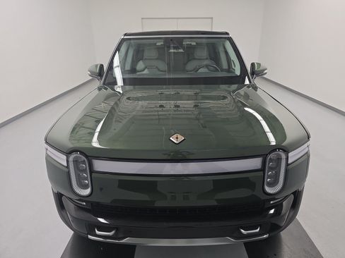 Used 2024 Rivian R1S Adventure AWD/4WD image 8