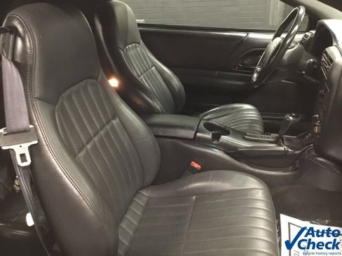 Used 2000 Chevrolet Camaro Z28 w/ Sport Appearance Pkg RWD image 37