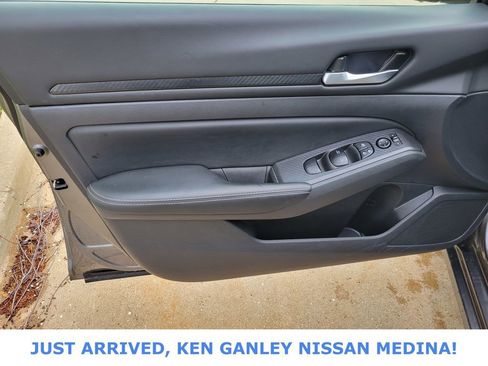 Certified 2025 Nissan Altima 2.5 SV image 14