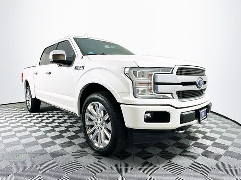 Used 2018 Ford F150 Platinum w/ Equipment Group 701A Luxury image 8