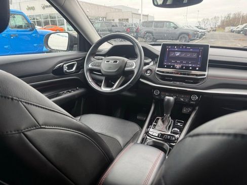 Used 2022 Jeep Compass Trailhawk w/ Trailhawk Convenience Group image 50